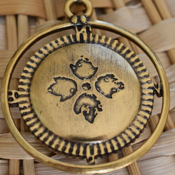 PATRICIA NASH Turquoise Compass Pendant Necklace. - Picture 6 of 12